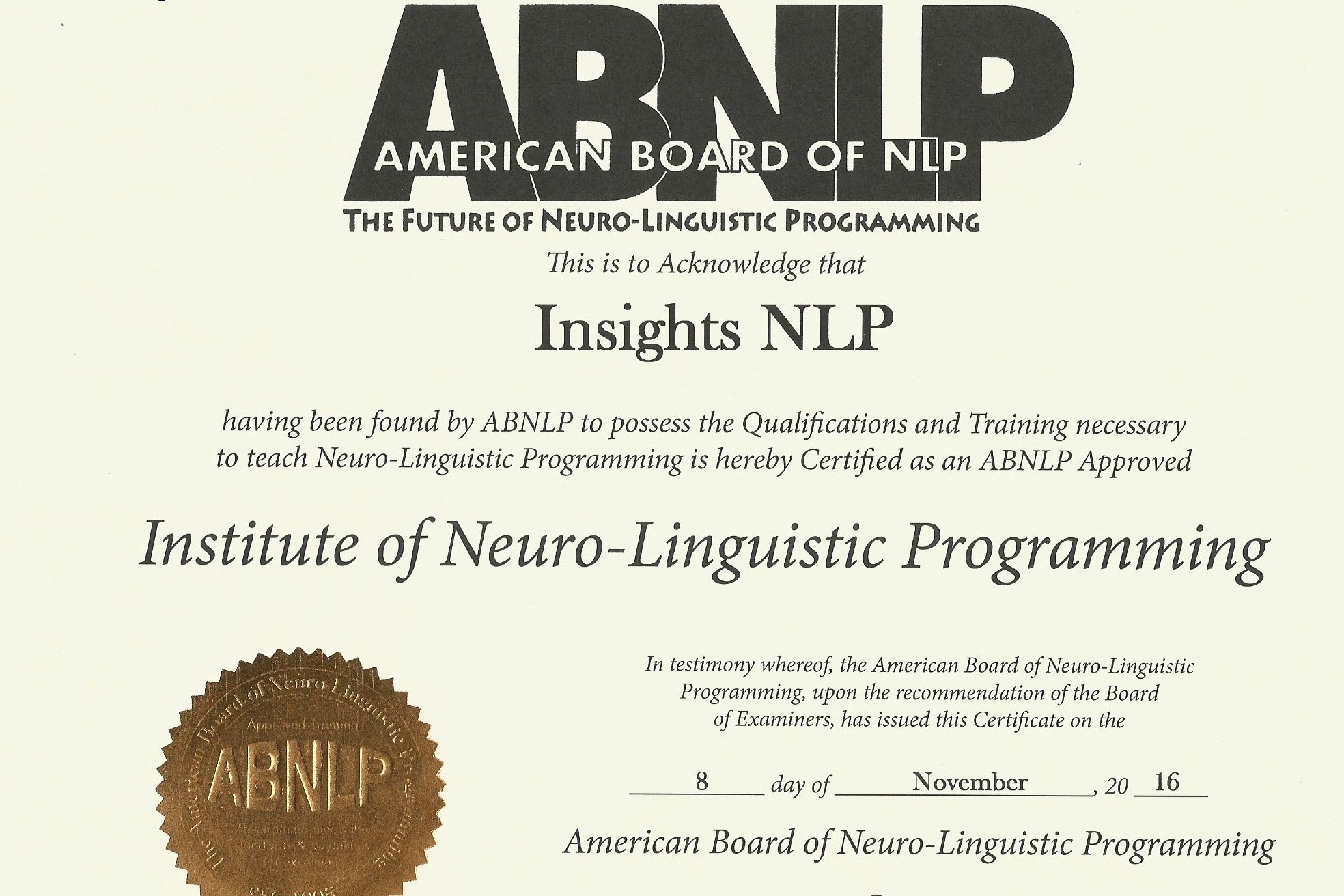 Lợi ích của NLP to lớn nhất là cung cấp một hệ thống công cụ và kỹ thuật để "lập trình lại" tâm trí và thay đổi suy nghĩ, cảm xúc và hành vi theo hướng tích cực hơn.