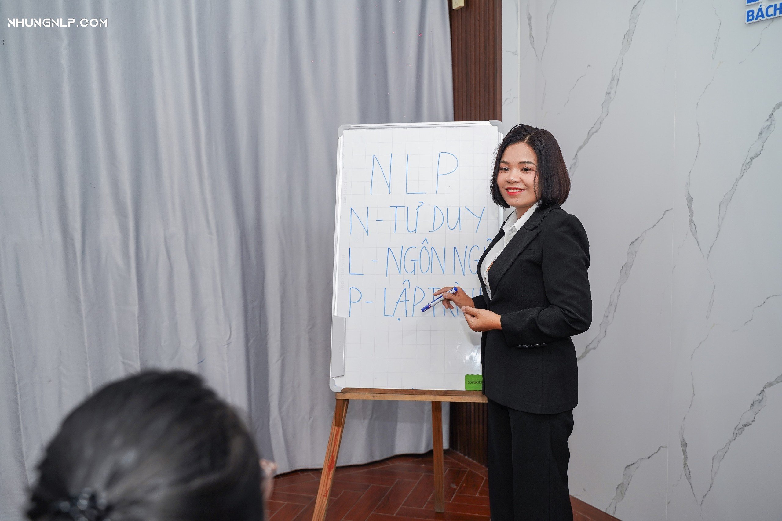 7 bước NLP giúp bạn thoát khỏi tự tin,